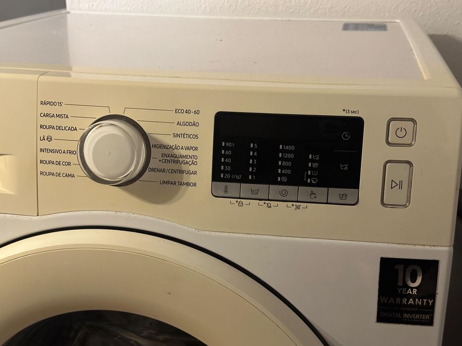 Maquina lavar roupas