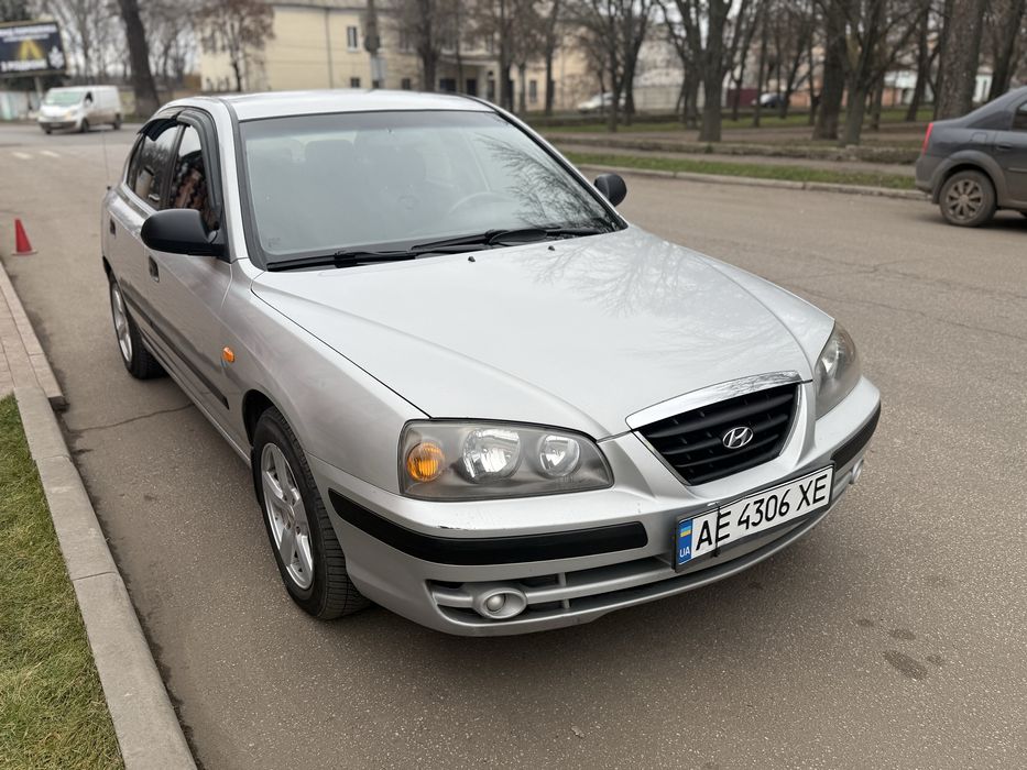 Hyundai Elantra в дуже гарному стані