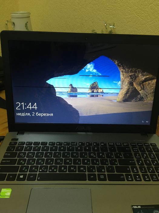 Продам ноутбук ASUS x 550c