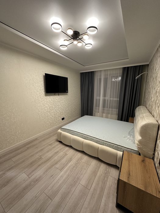 Нова 1 кім. квартира з ремонтом під Києвом / Крюківщина