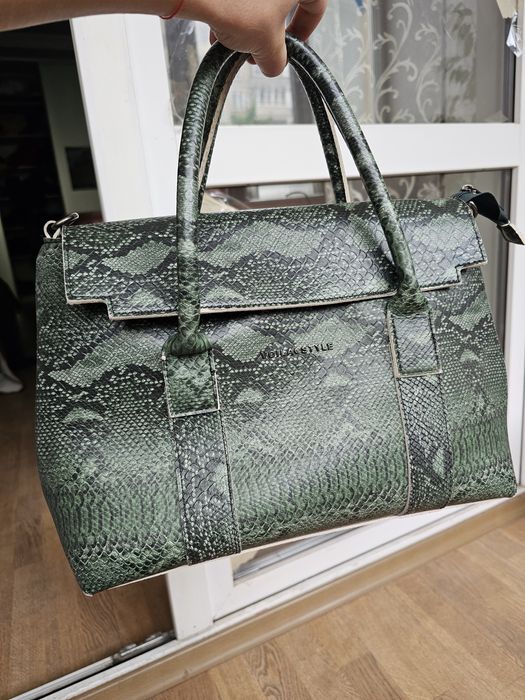 Жіноча сумка Voilà (формат А4)