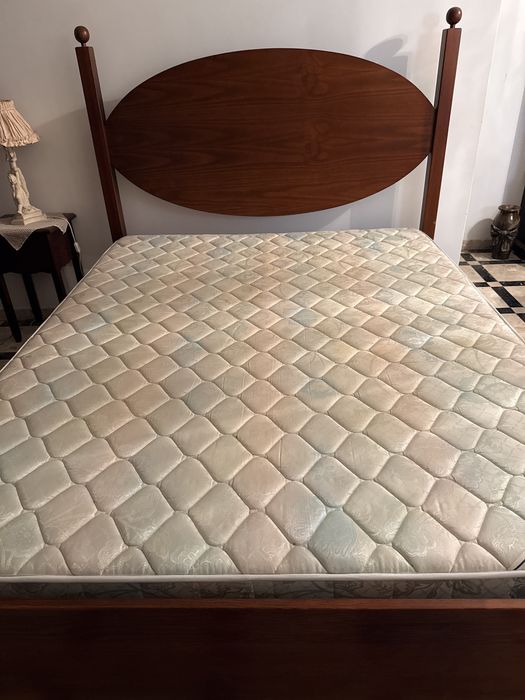 Cama casal madeira maciça