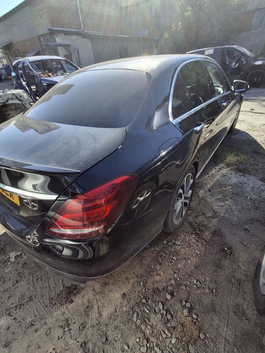 Кузовні елементи Mercedes C205