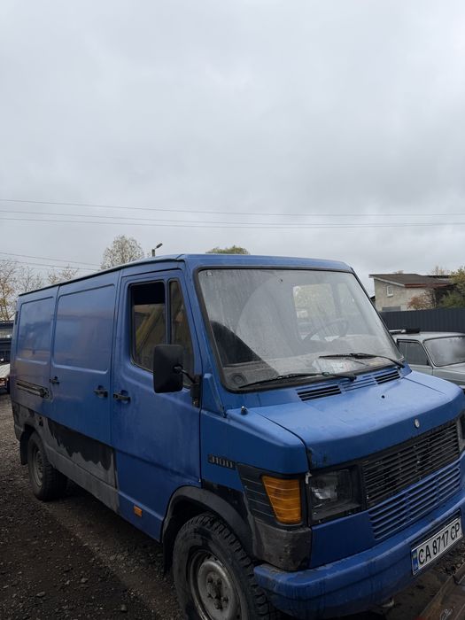 Продам мерседес 310. D