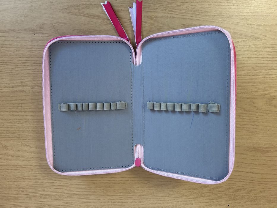 Estojo Escolar Minnie Mouse com Unicórnio – Novo