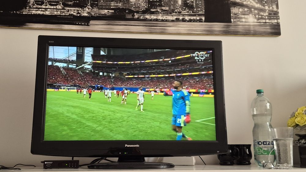 TV Panasonic 33 cale plus dekoder i antena