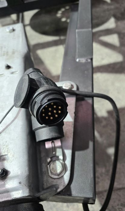 Reboque porta carros com documentos