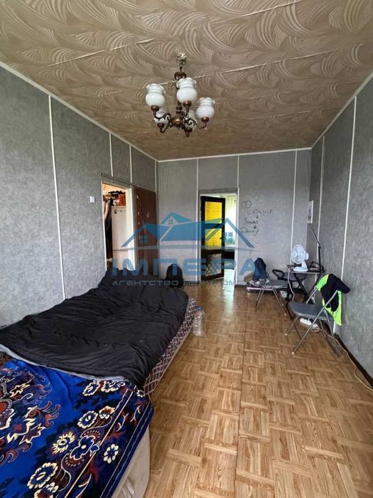 Продам 2-кімнатну квартиру в центральній частині міста.
