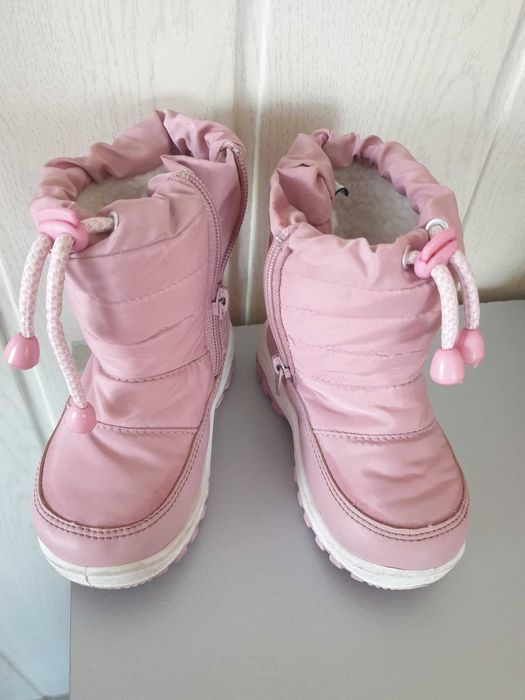 Buty śniegowce ocieplane puder róż Sinsay 24