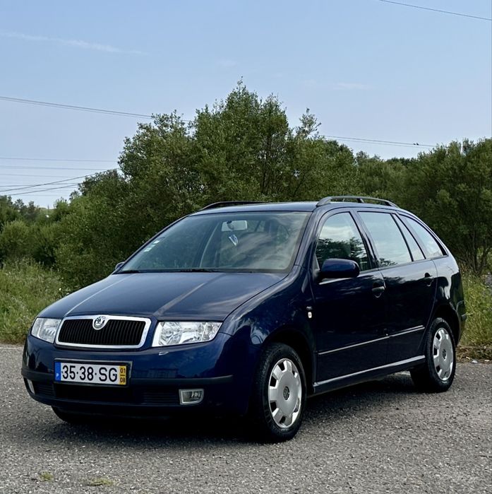 Skoda Fábia 1.4. Comfort 90 Mil quilómetros