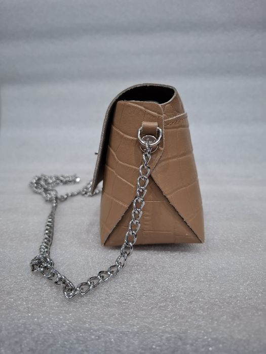 Torebka crossbody z łańcuszkiem Batycki