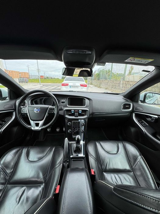 Volvo V40 D4 190cv R-Design — photo 3
