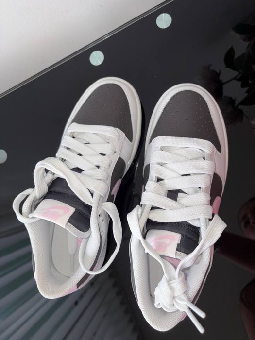 Продам нові Nike Dunk