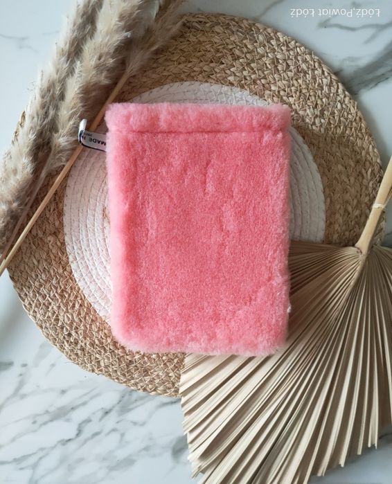 Różowa rękawica kurz poletka Raypath M