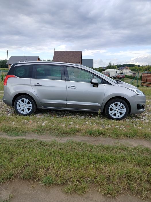Peugeot 5008