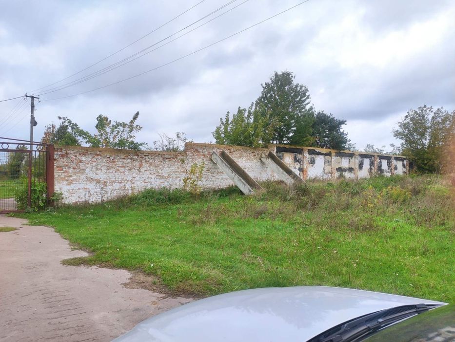 Продам приміщення (ферма)