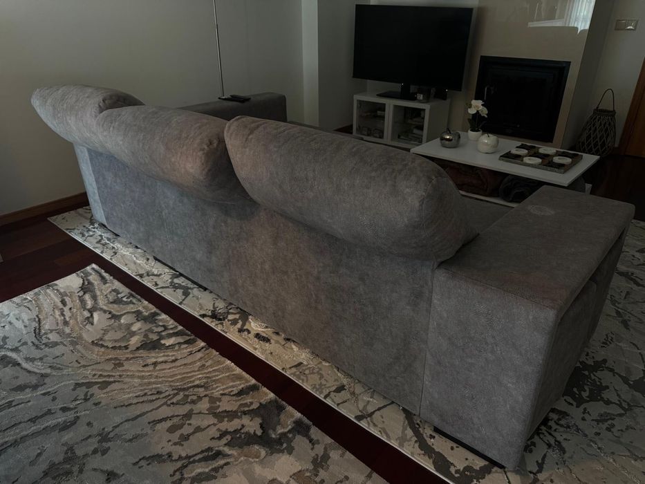 Sofá 3 lugares com chaise longe