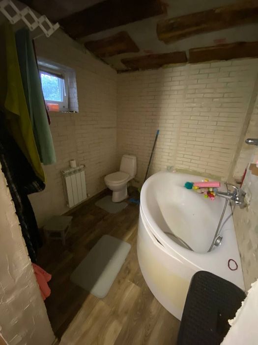 Продам будинок біля річки, р-н Південного вокзалу