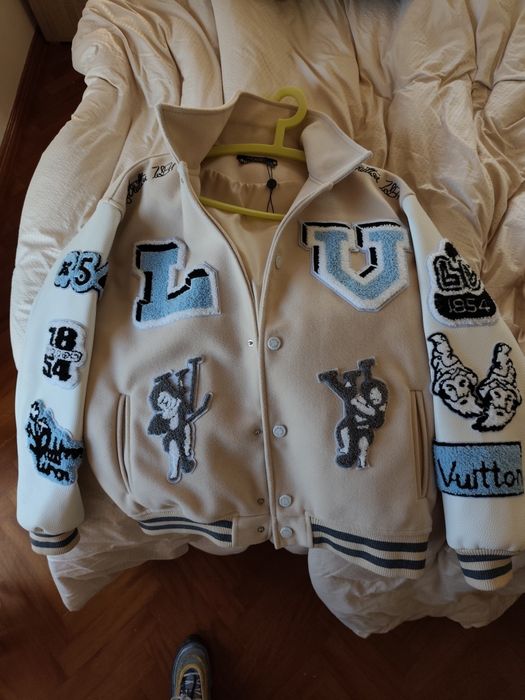 Casaco LV rabbit Louis Vuitton