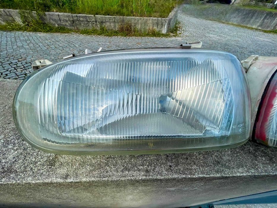 Conjunto Faróis Volkswagen Golf 3