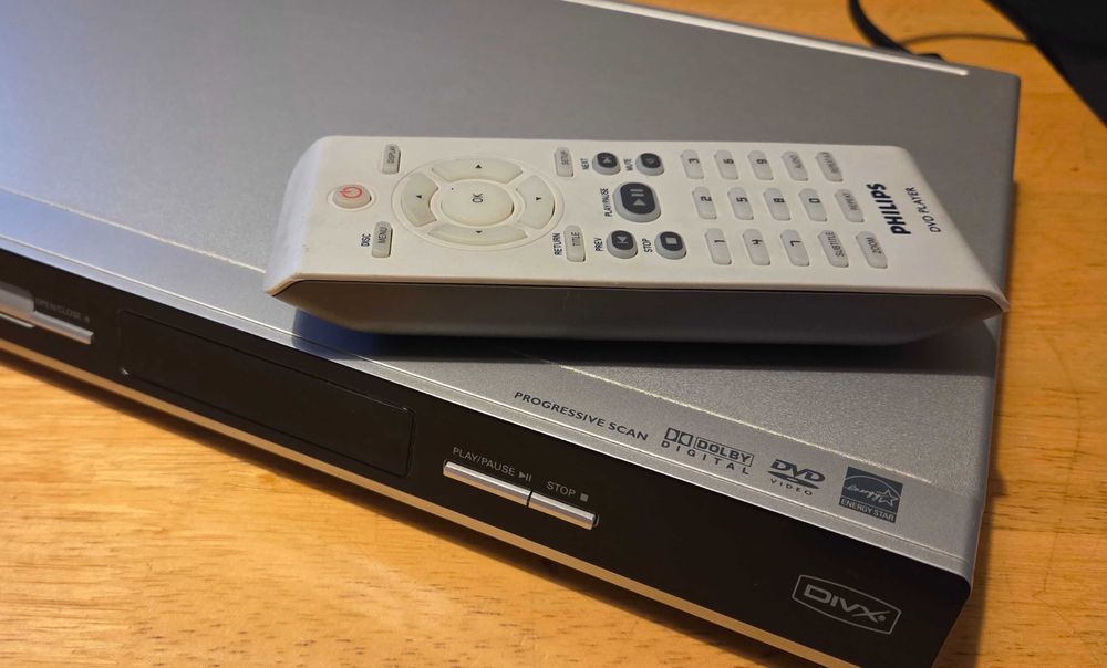 Philips DVD  3142 + pilot + kabel połączeniowy