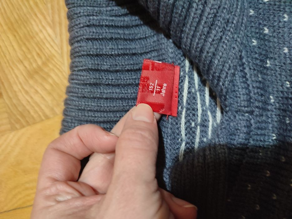 Sweter dziewczęcy 152