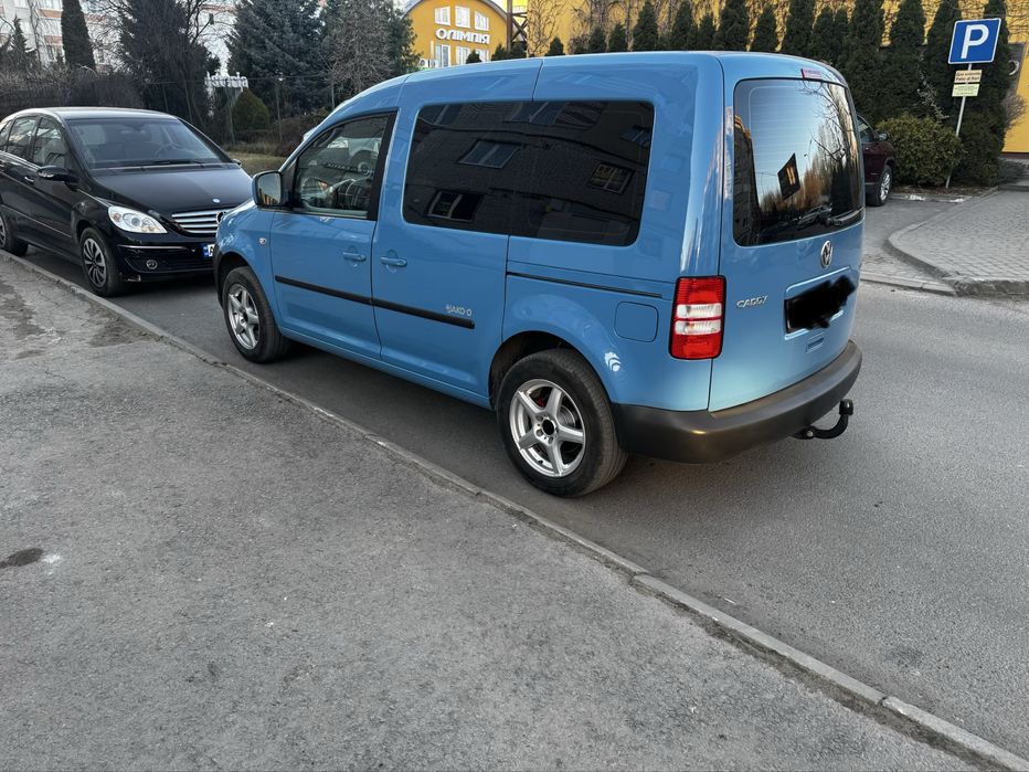Продам VW Caddy 09.2013 року 2.0 бензин EcoFull(метан)
