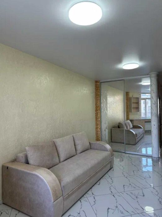 ЖК «Балківський» — 1-кімнатна квартира 45 м² з меблями та технікою