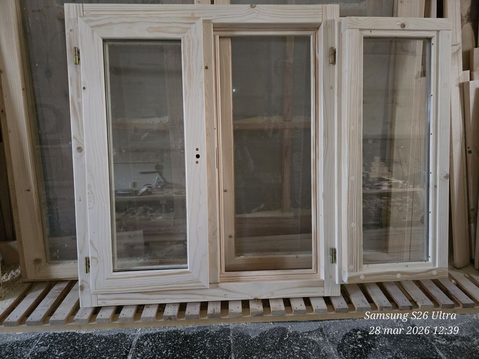 Okno drewniane 90 x 100