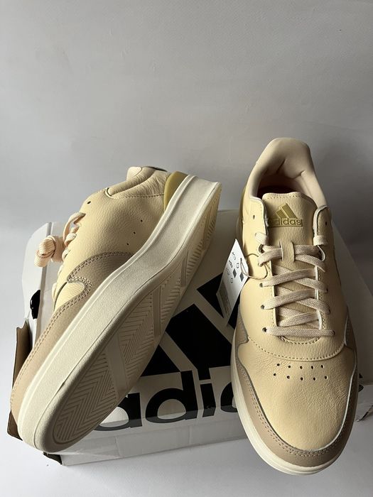 Кросівки Adidas Kantana 42