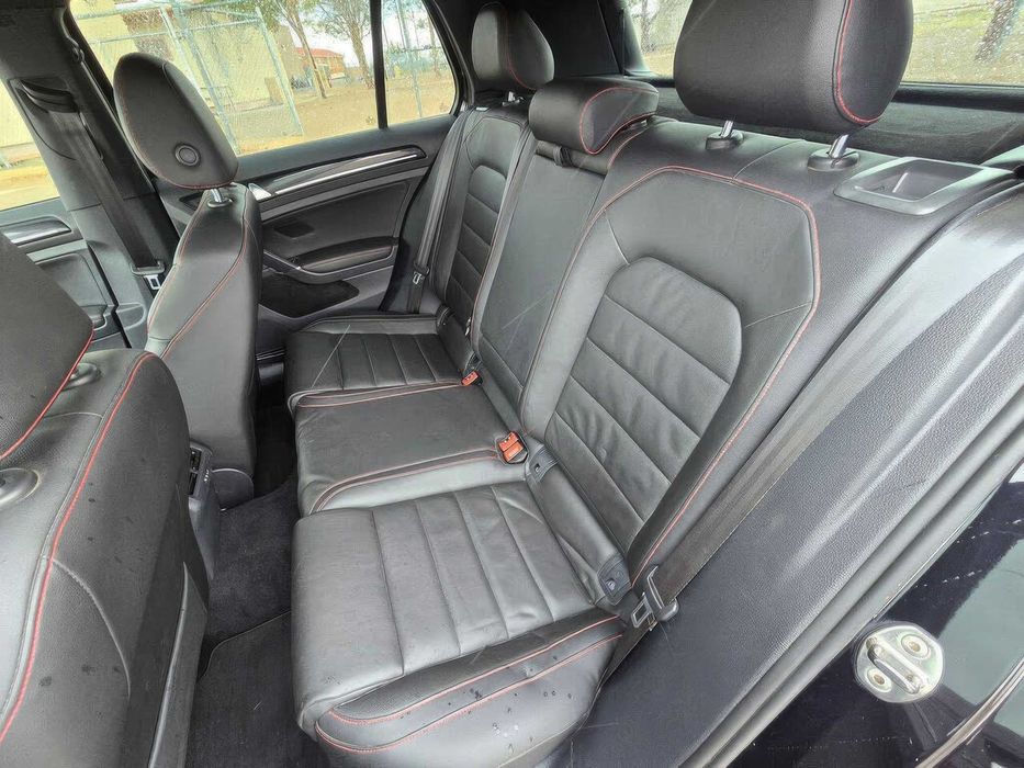 Volkswagen Golf GTI S      2015