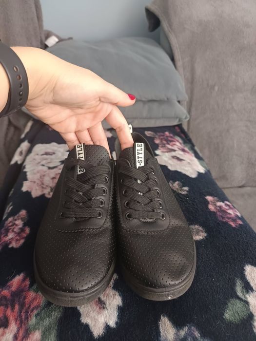 Czarne trampki 39