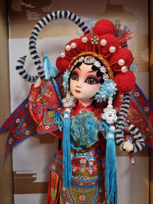 Lalka laleczka figurka chińska nowa