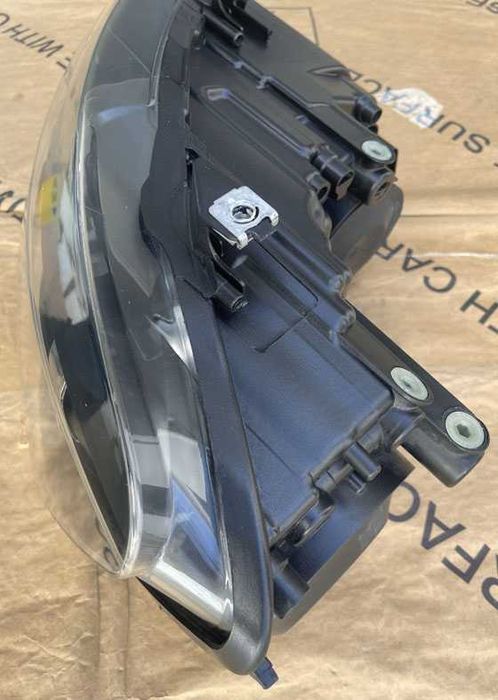 otica frontal ESQ VW polo V (6R) fase 1 / CrossPolo