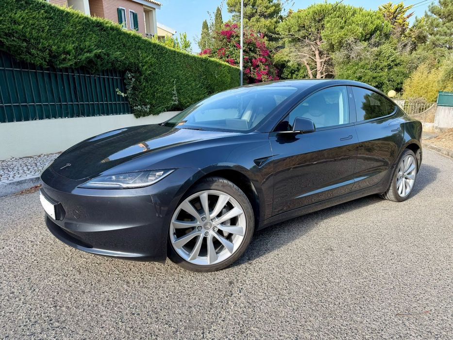 Tesla Model 3 Tração Traseira