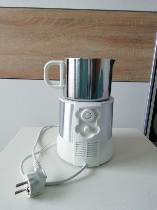 Spieniacz do mleka, do robienia czekolady Severin 9685