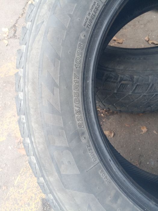 Продам 225/65/17 зима пара