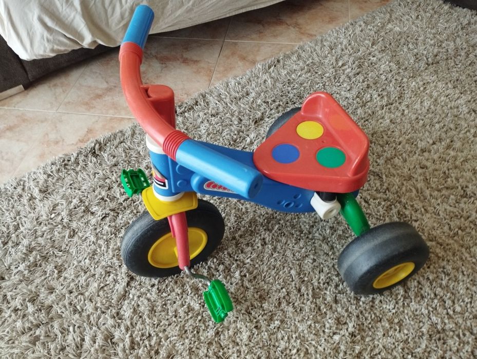 Triciclo criança