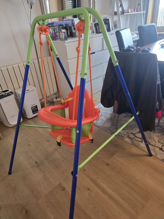 Baloiço e cozinha unisexp