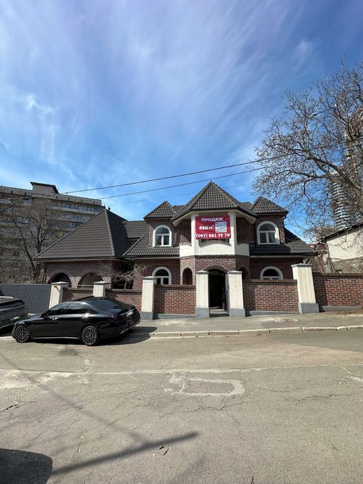 Продаж будинку в центрі, 467 кв.м. Представник власника.