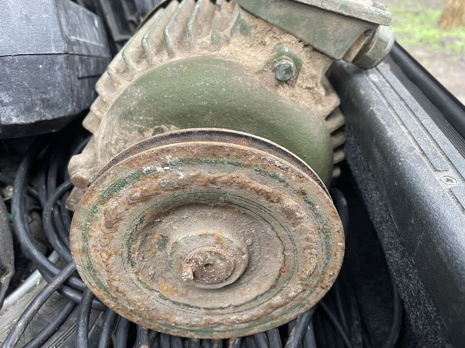 380/ 220 v 3-x фазний електодвигун 4 кв 1500 об/хв