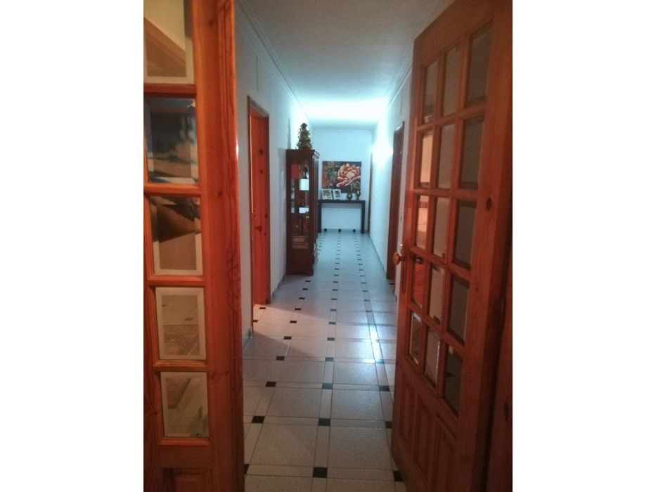 Moradia em Sernancelhe para investimento, com vistas sobre o campo
