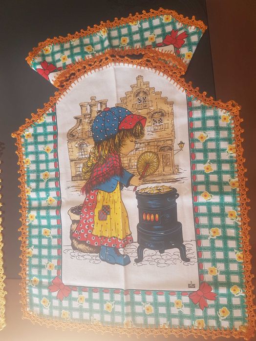 2 Aventais de Cozinha - Novos - 3 euros cada