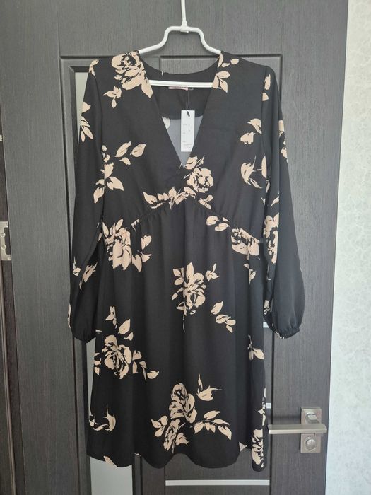 Плаття  чорне з принтом