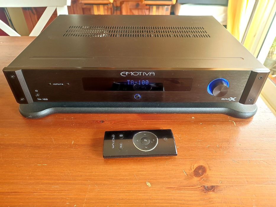 Emotiva BasX TA-100 Amplificador/Pre/Dac/Phono/FM Receiver Impecável!