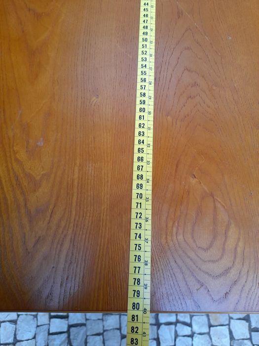 Mesa em Madeira maciça quadrada de jantar , café ou de apoio