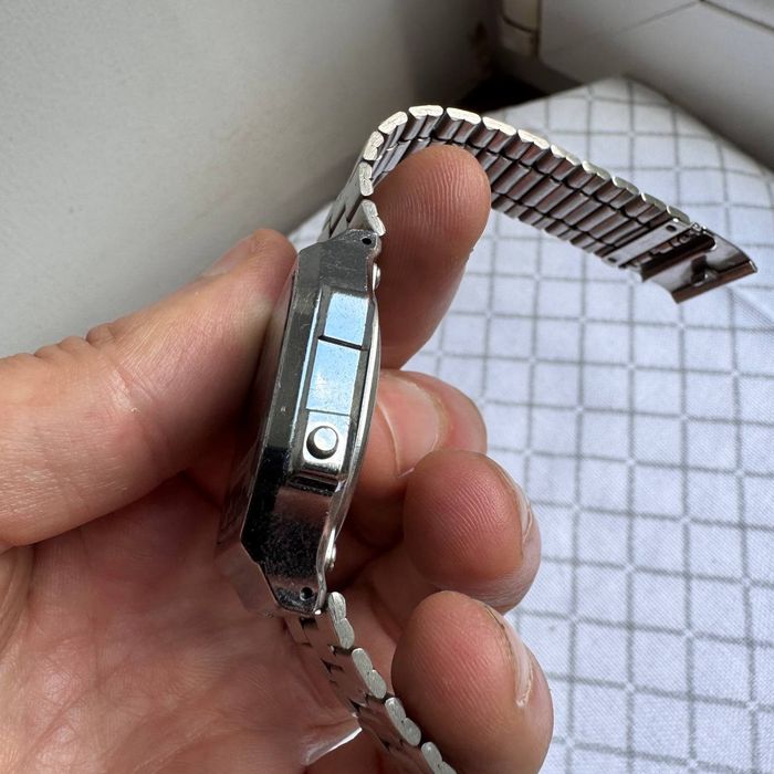Zegarek męski Casio A168WE srebrny lata 80 te