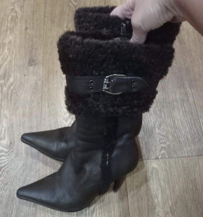 Коричневые зимние сапоги