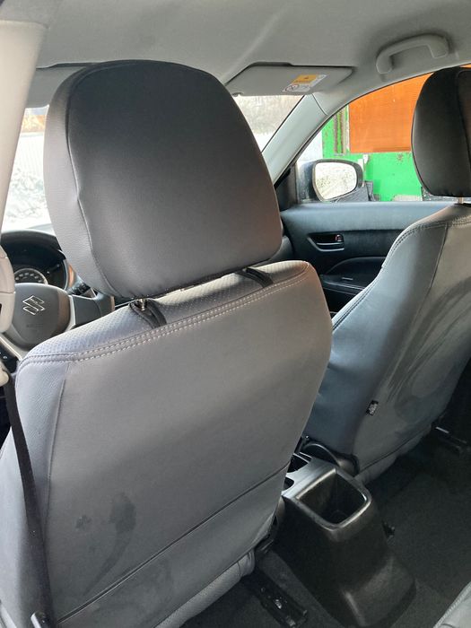 Комплект чохлів на авто сузукі