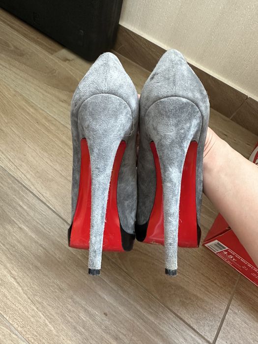 Продам туфлі Christian Louboutin оригінал